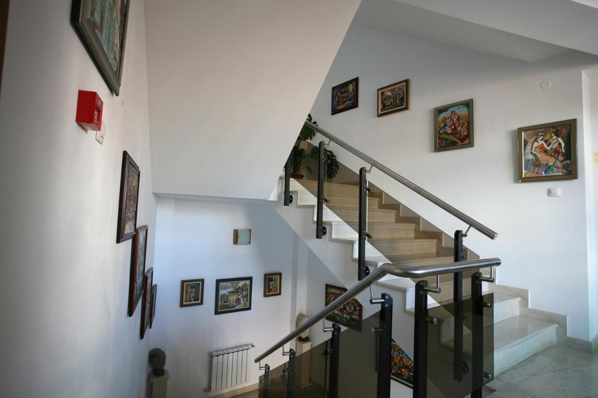 Art Hotel Galeria Pleven Exteriér fotografie